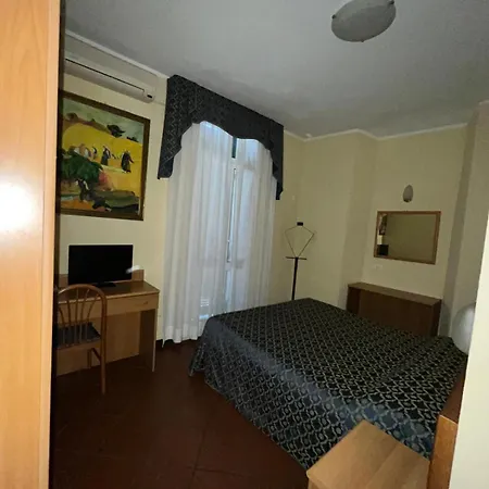 Otel Degli Aranci 3*