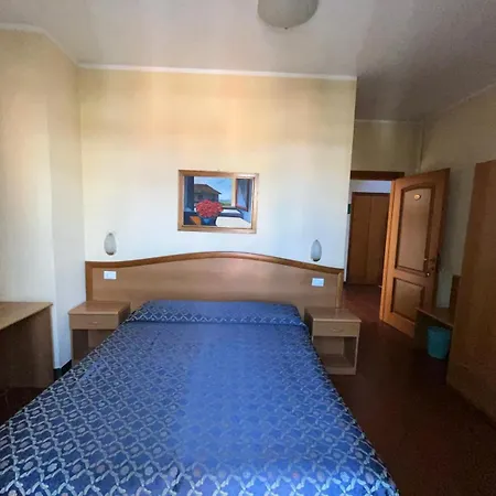 Degli Aranci Готель 3*