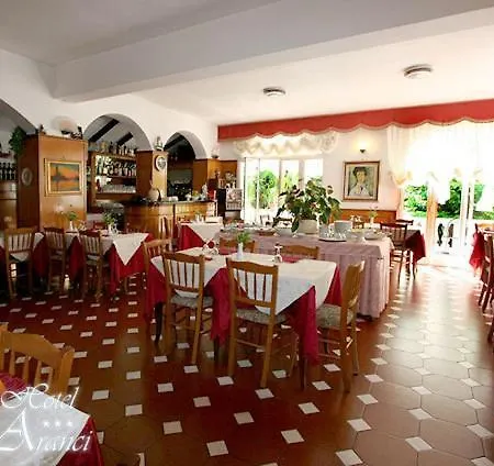 Degli Aranci فندق