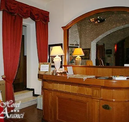 Degli Aranci دْيانو مارينا